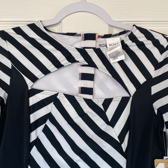 NWT Roxy Pop Surf Striped Long Sleeve - Picture 5 of 13